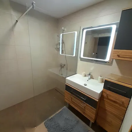 2-zimmer-wohnung In Apartman *